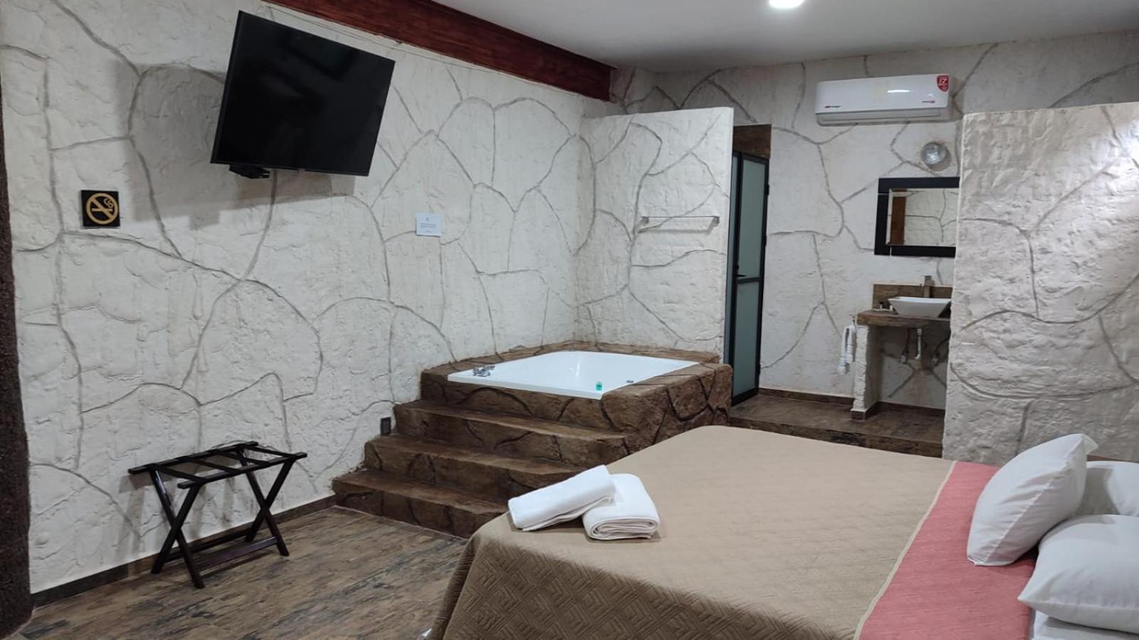 Hotel Spa El Gran Coral By Rotamundos Jocotepec Luaran gambar